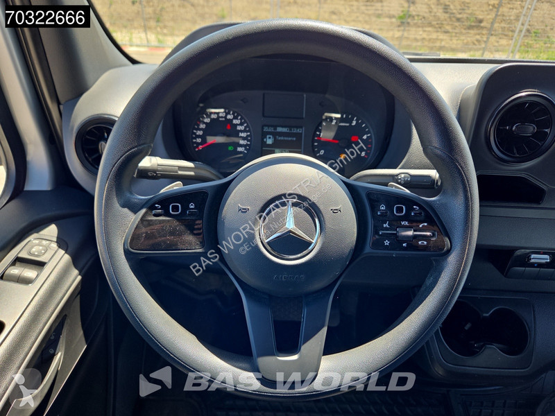عربة نفعية Mercedes 215 CDI Automatik 150PS...