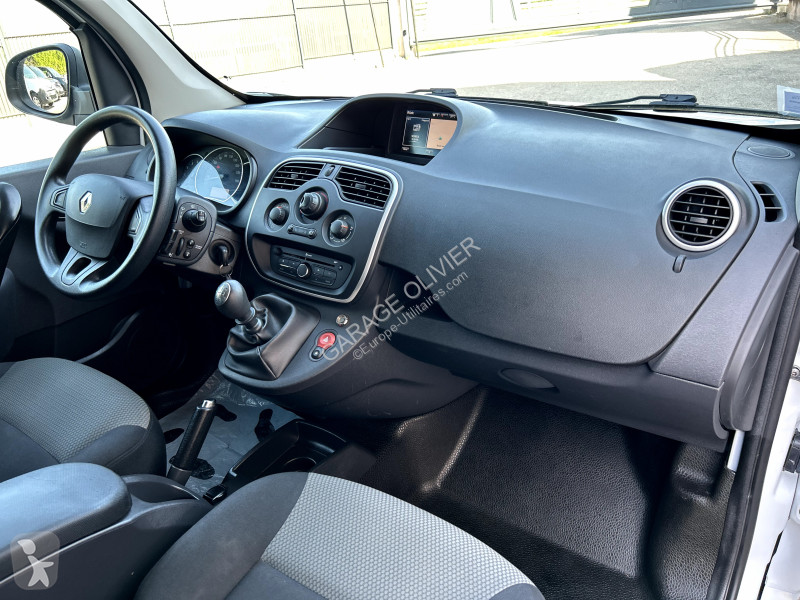 Véhicule utilitaire Renault 1.5 Blue dci 95...