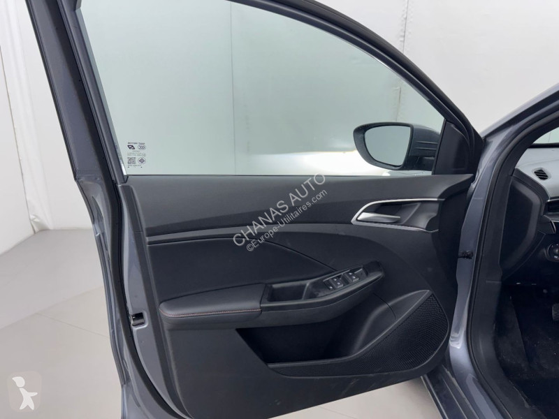Samochód dostawczy MG 1.5 L Hybrid+ 195 ch Luxury
