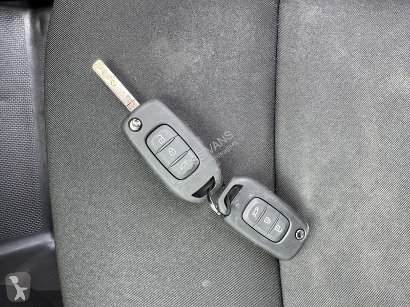 Véhicule utilitaire Renault 1.5 dCi 75pk L1...