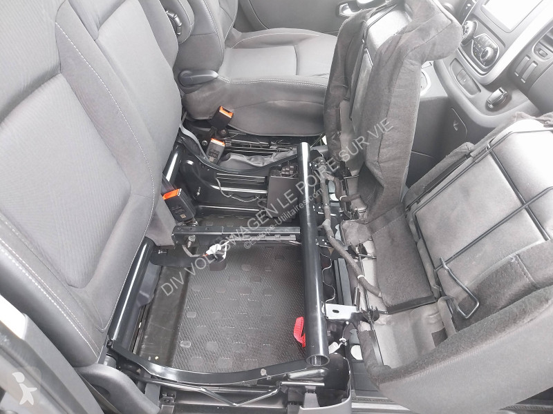 عربة نفعية Renault TRAFIC FGN L1H2 1200 KG DCI...