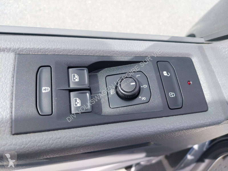 Furgoneta Volkswagen TRANSPORTER 6.1 VAN L2H1...