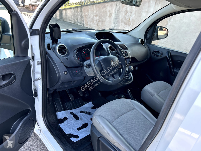 Véhicule utilitaire Renault Maxi Grand Volume...