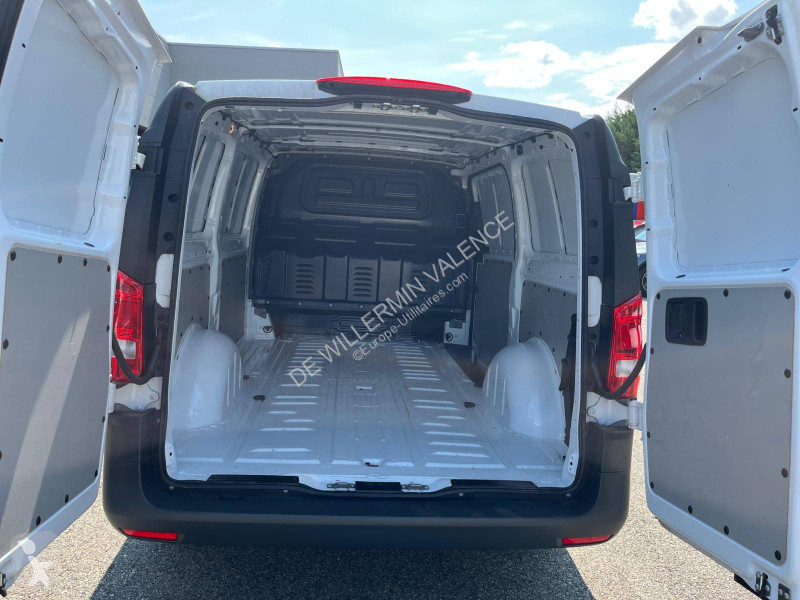 عربة نفعية Mercedes e 112 Fourgon Long