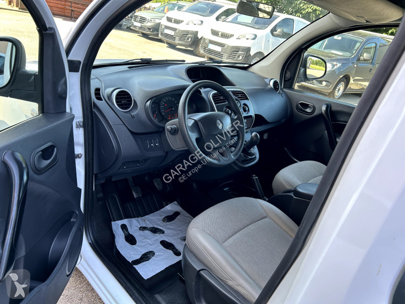 Véhicule utilitaire Renault Maxi Grand Volume...