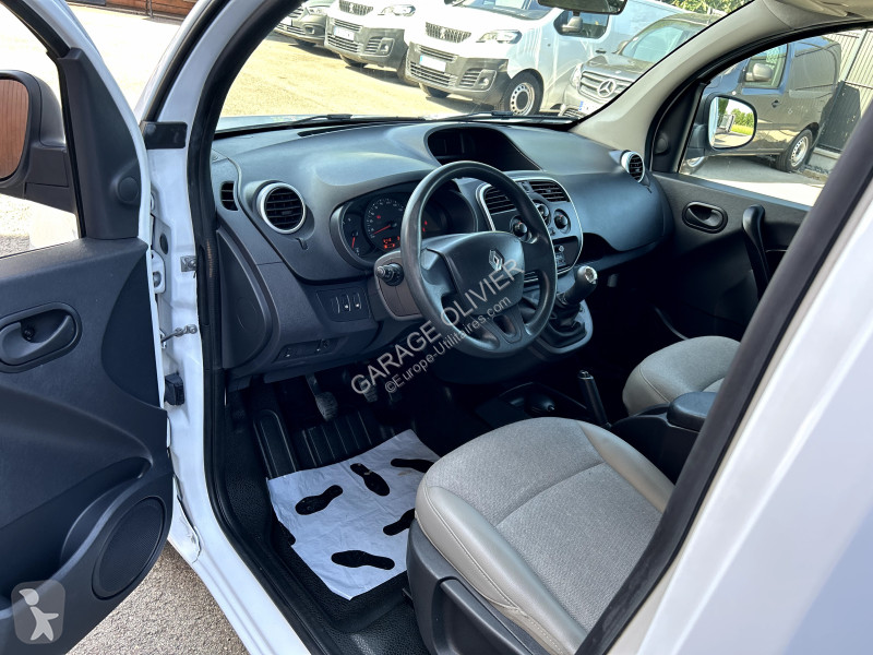 Véhicule utilitaire Renault Maxi Grand Volume...