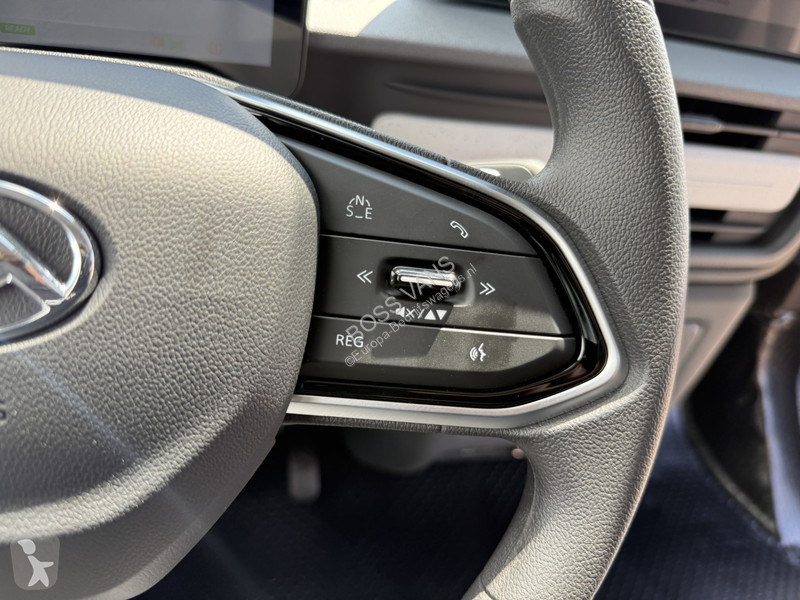 Samochód dostawczy Maxus 64 kWh 163PK...