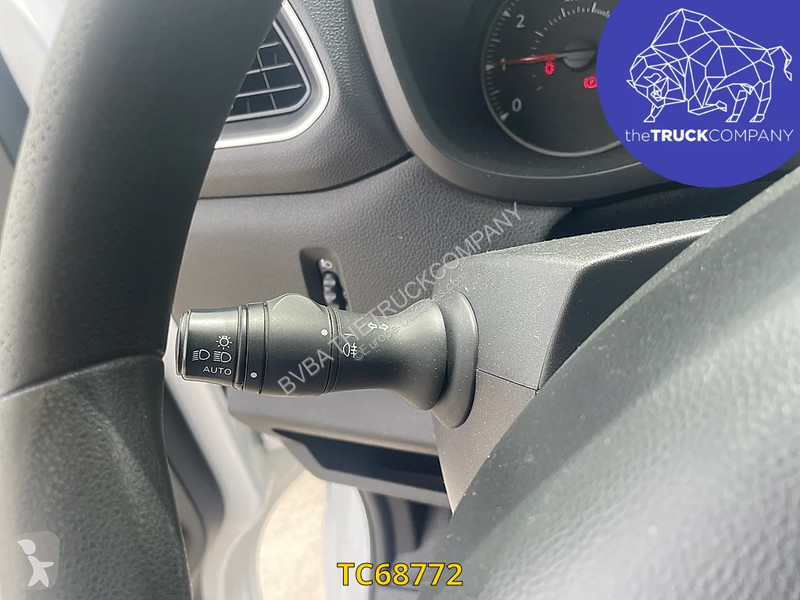 Samochód dostawczy Renault 145.35 nacelle