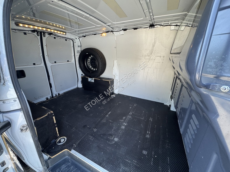 Véhicule utilitaire Mercedes 119 CDI 4x4...