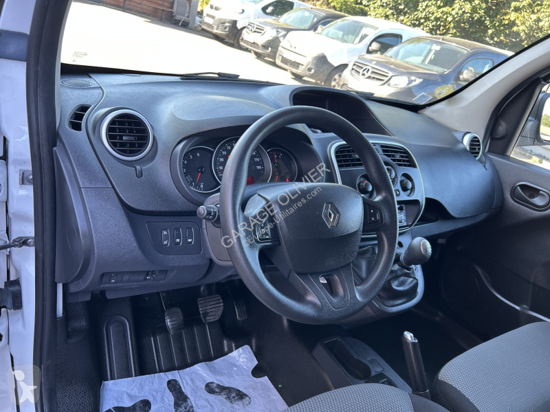 Véhicule utilitaire Renault 1.5 Blue dci 95...