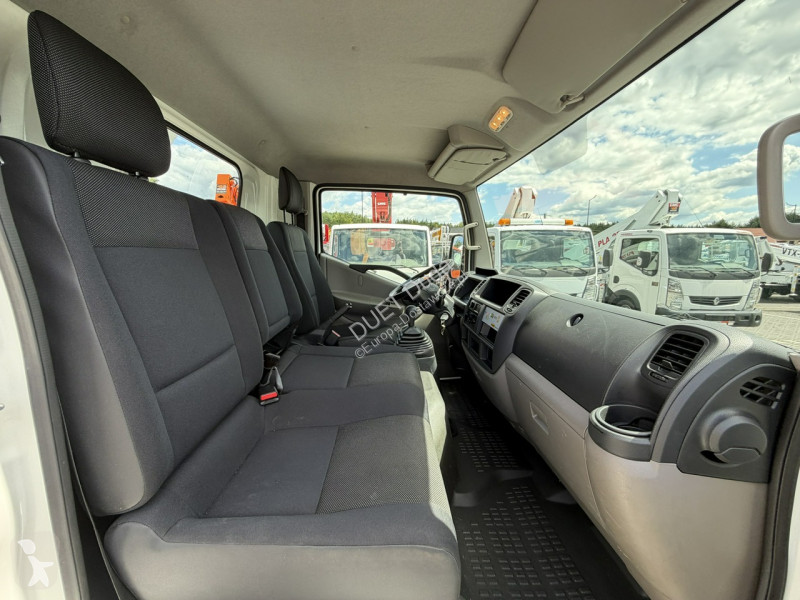 Furgoneta Nissan