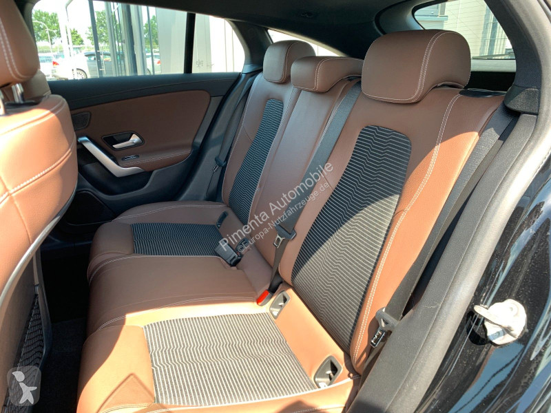 عربة نفعية Mercedes CLA  Shooting...