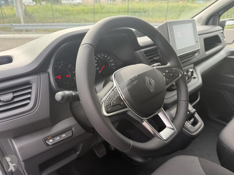 Véhicule utilitaire Renault TRAFIC 3T0 L1H1...