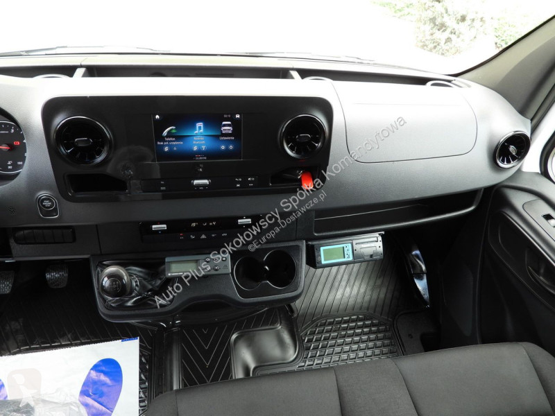 Коммерческий автомобиль Mercedes 25OXER