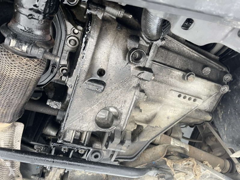 عربة نفعية Peugeot