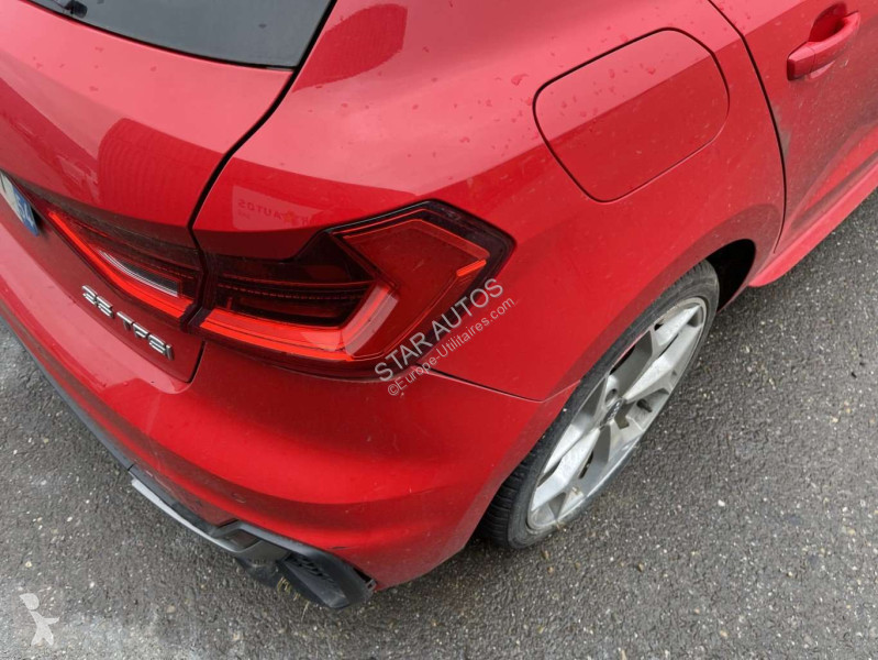 عربة نفعية Audi