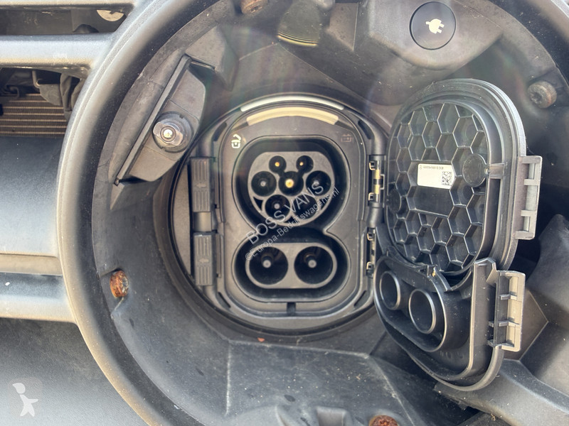 عربة نفعية Mercedes 312 55kWh L2H2 Elektrisch...