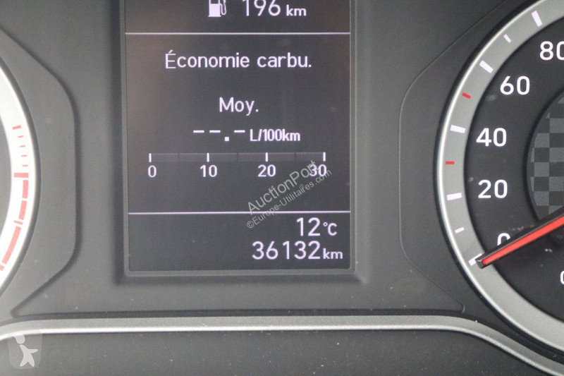 عربة نفعية Hyundai i10