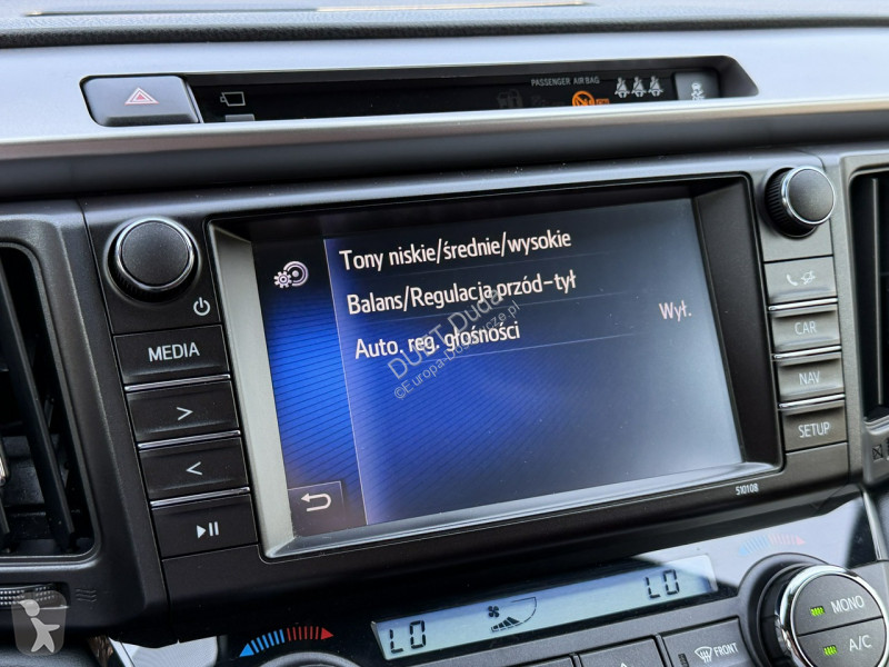 Samochód dostawczy Toyota RAV-4