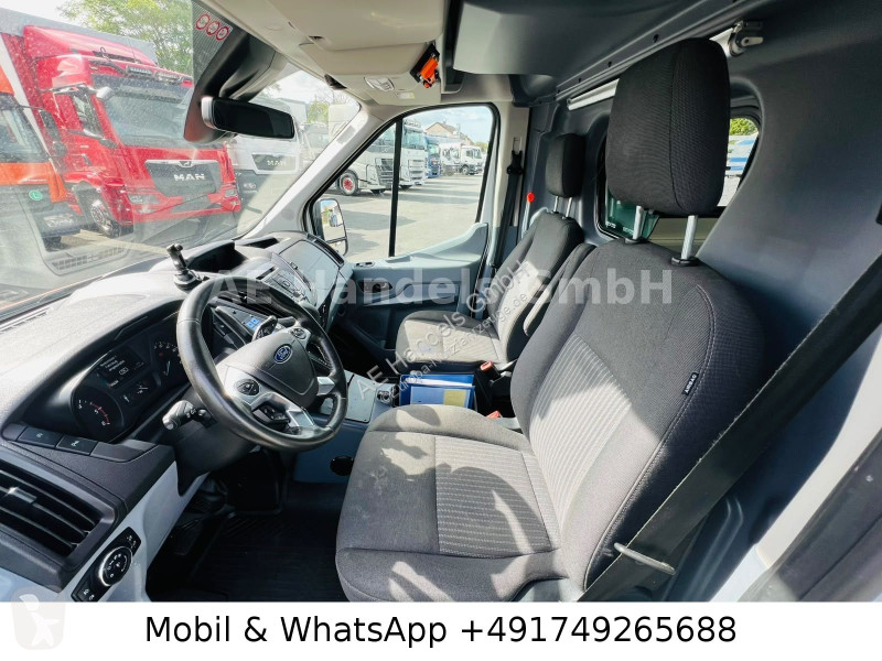 Užitkové vozidlo Ford 33 RTW...
