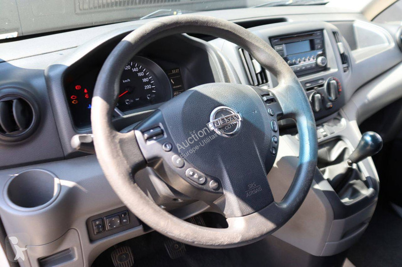 Furgoneta Nissan