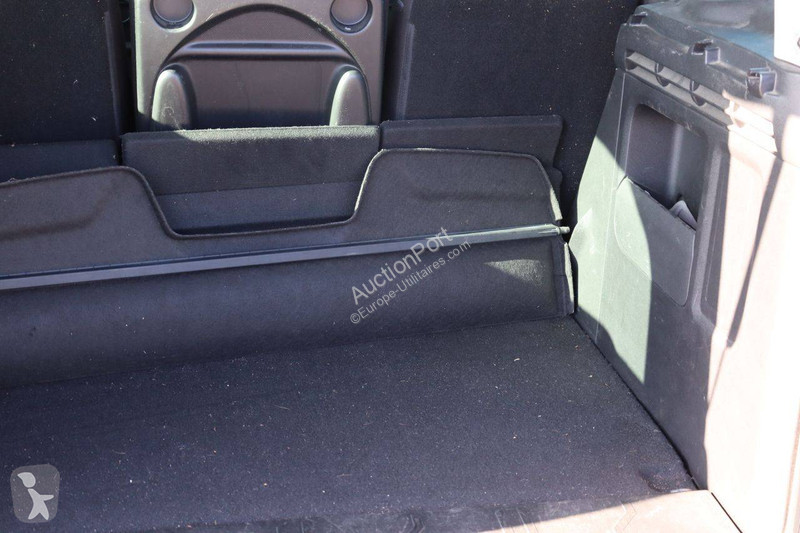 Véhicule utilitaire Peugeot