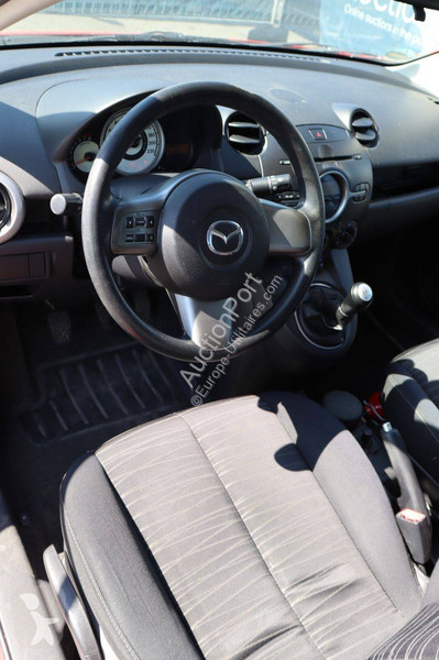 Samochód dostawczy Mazda  2