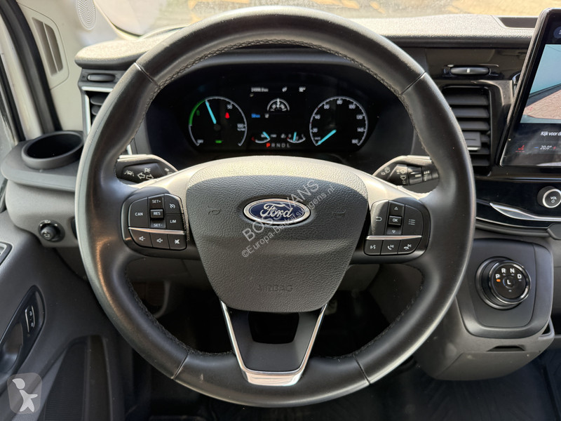 Véhicule utilitaire Ford 68kWh 184PK L4H3...