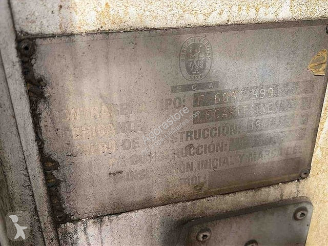Véhicule utilitaire  70-NP