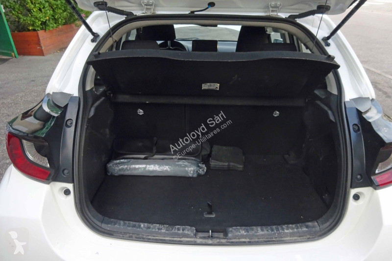 Furgoneta Toyota YARIS 1,5 VVTI HYBRID 92 BVA