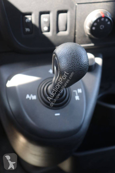 عربة نفعية Renault