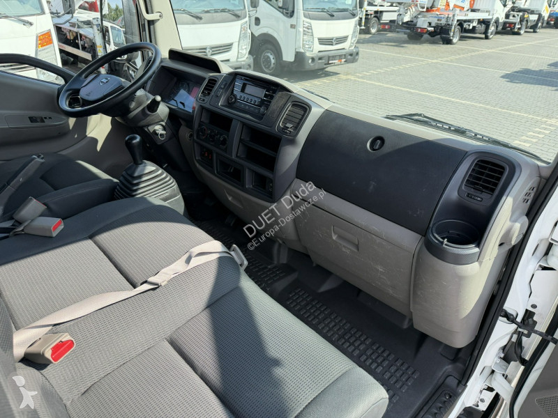 Véhicule utilitaire Nissan