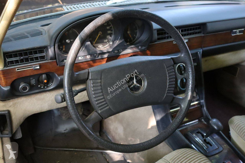 Véhicule utilitaire Mercedes SEL