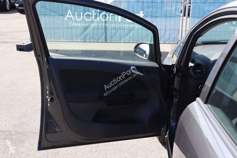 Véhicule utilitaire Opel