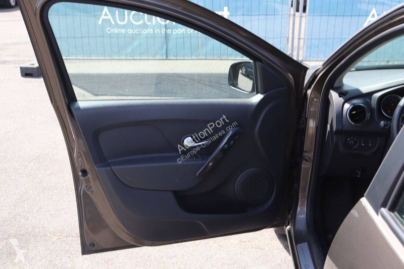 Véhicule utilitaire Dacia