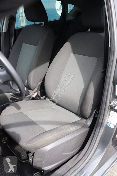 Véhicule utilitaire Ford