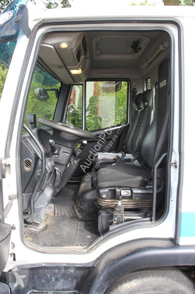 Véhicule utilitaire Iveco 80-210