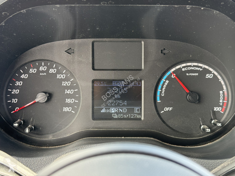 Véhicule utilitaire Mercedes 312 55kWh L2H2...