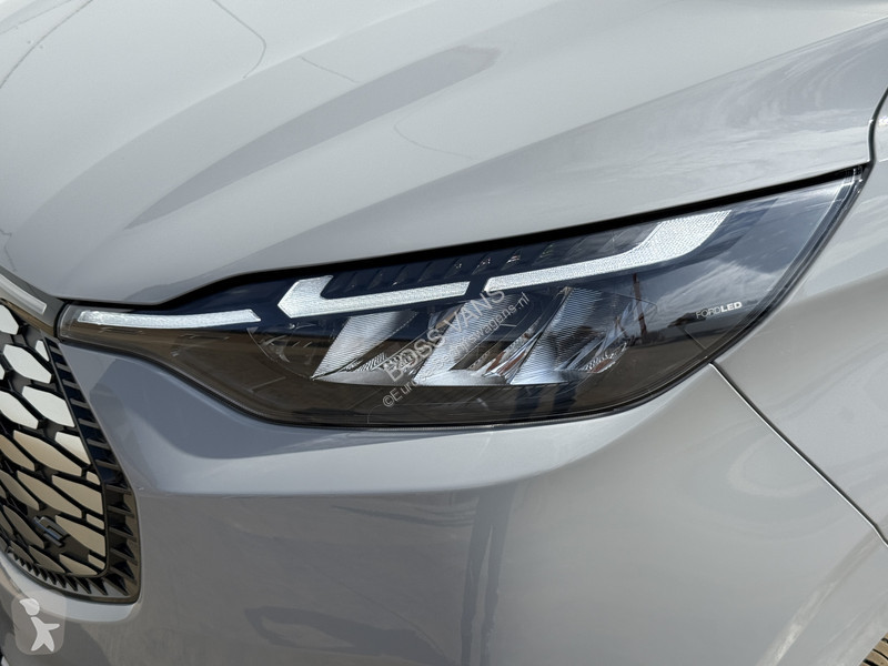 Véhicule utilitaire Ford 65 kWh 218PK...