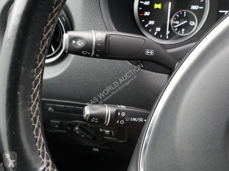 Bedrijfswagen Mercedes