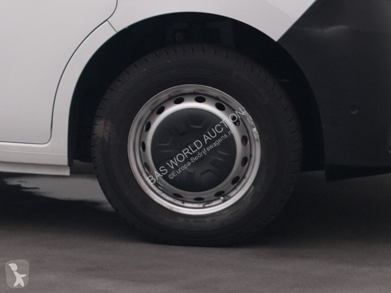 Furgoneta Renault 135PK