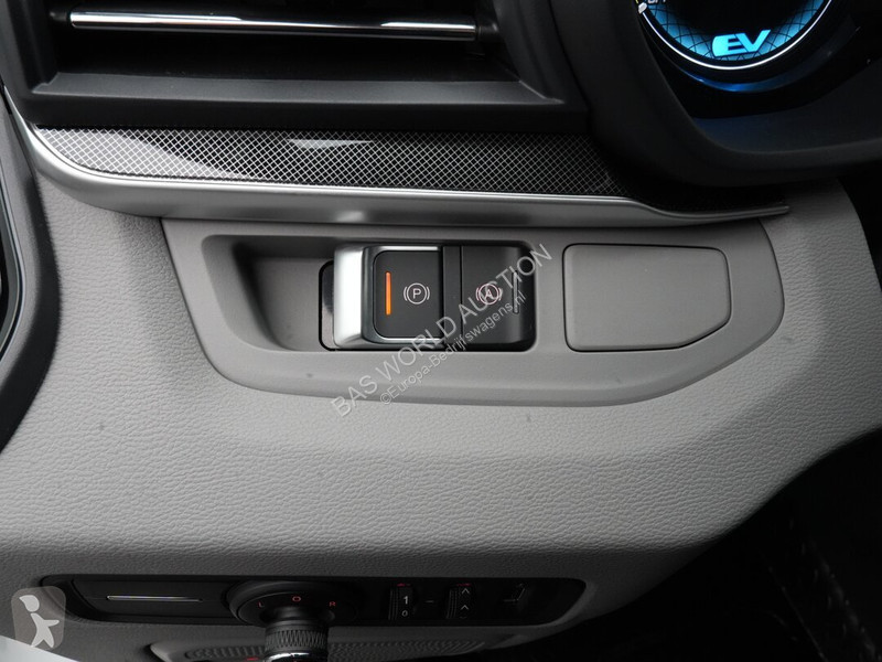 Véhicule utilitaire Maxus e 9 e 9
