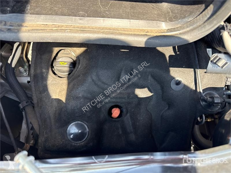 Véhicule utilitaire Opel 2.2