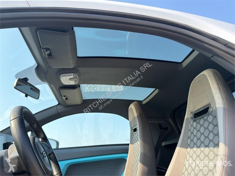 Коммерческий автомобиль  XEV Yoyo Electric...