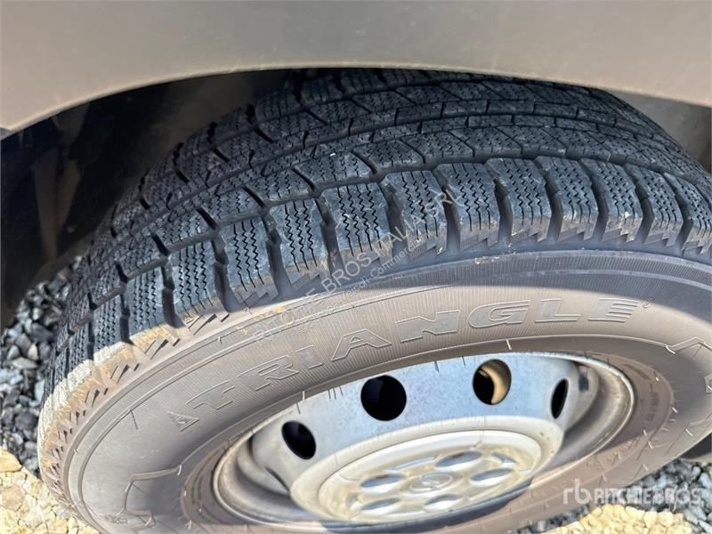 Véhicule utilitaire Opel 2.2 103 KW KA L4H2
