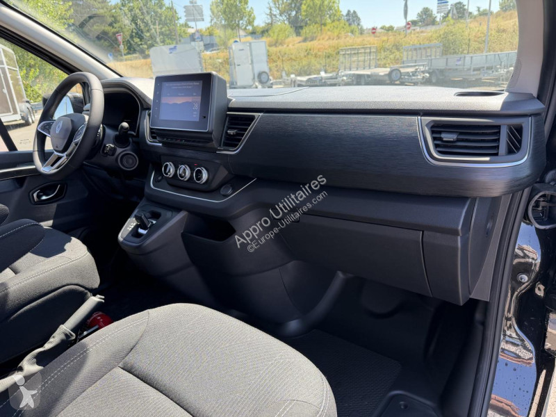 Véhicule utilitaire Renault TRAFIC L1H1 EXTRA...