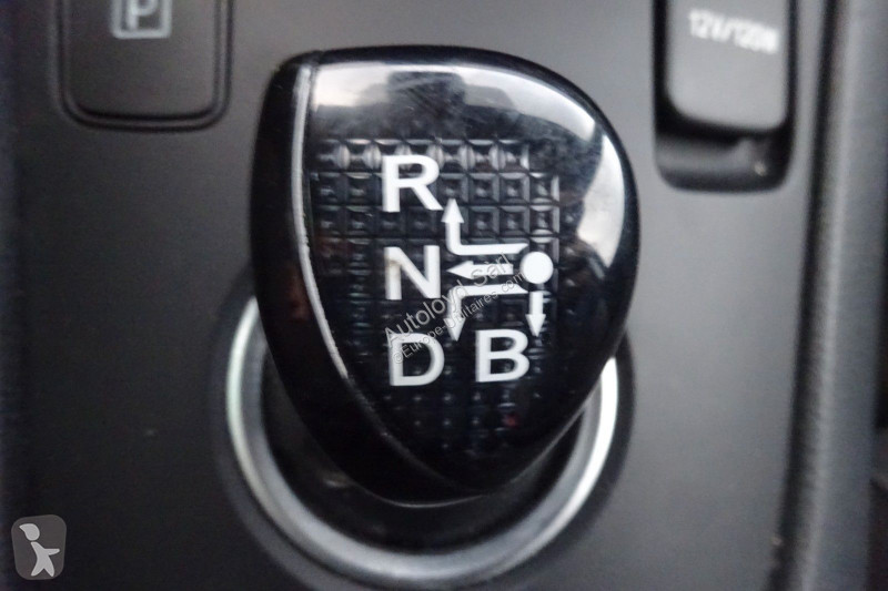 Лекотоварен автомобил Toyota AURIS TOURING 1,8...
