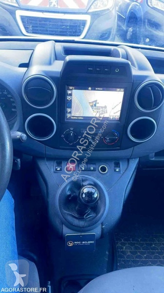 Комерційні автомобілі Peugeot PARTNER
