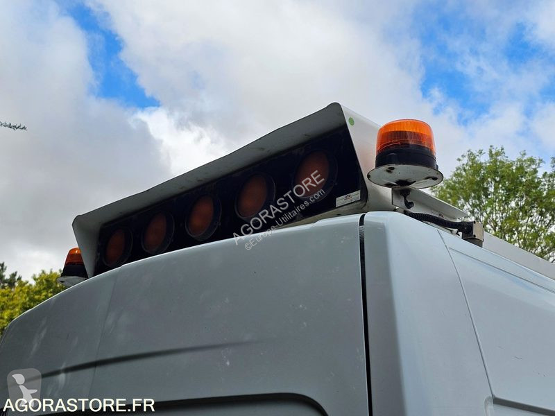 Лекотоварен автомобил Renault