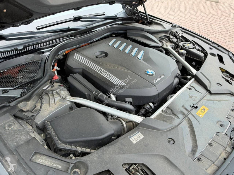 BMW  545E XDRIVE van
